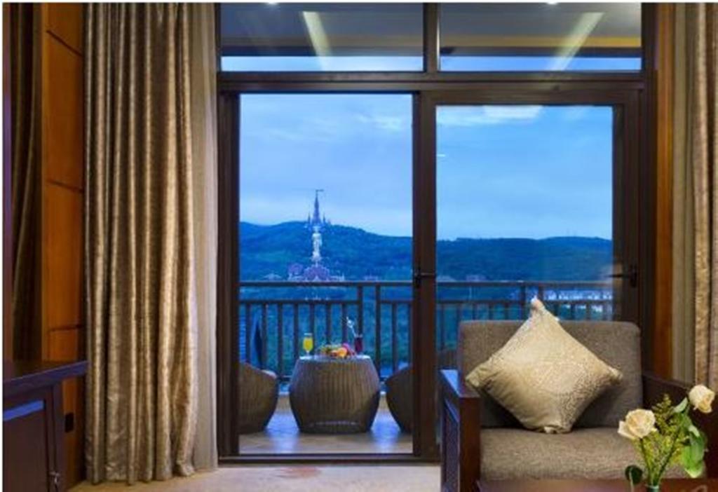 Ramada Plaza Xishuangbanna Hotel ภายนอก รูปภาพ