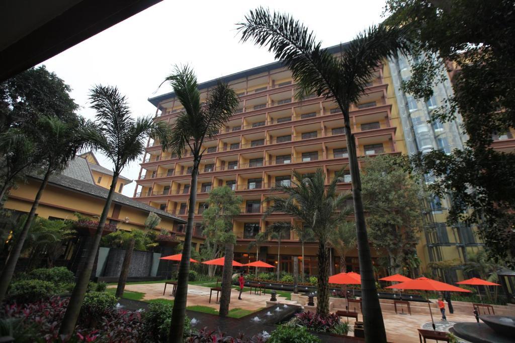 Ramada Plaza Xishuangbanna Hotel ภายนอก รูปภาพ